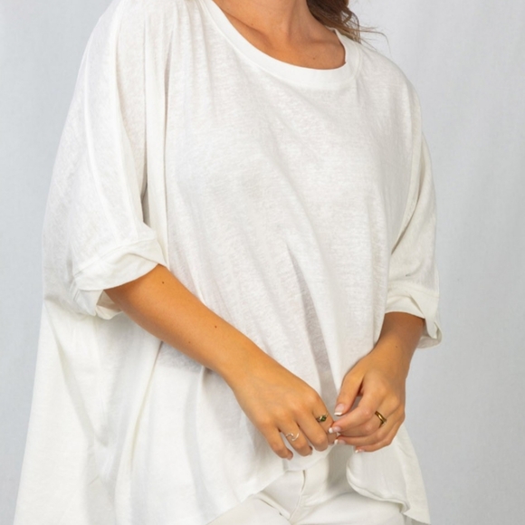 I-14 PLUS Knit Half Sleeve Top Oversized in WHITE - Picture 2 of 3